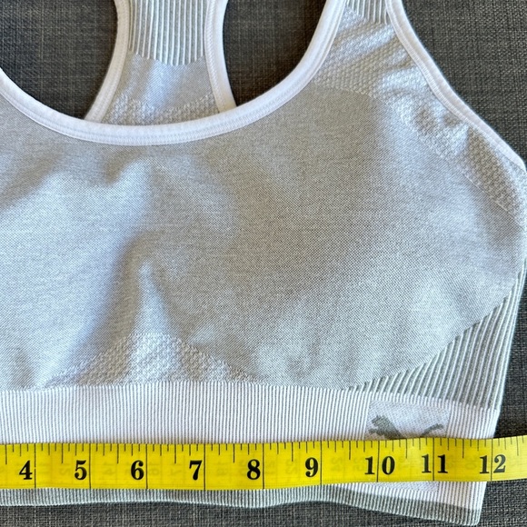 PUMA Seamless Medium-Support Sports Bra – Light Gray Racerback w/ Removable Cups - Picture 5 of 6